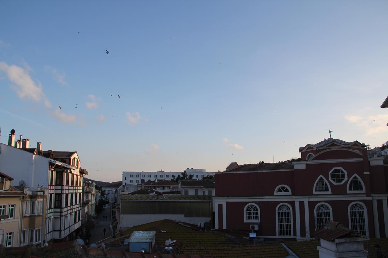 Ozdemir Pansiyon Hotel Heybeliada Exterior photo
