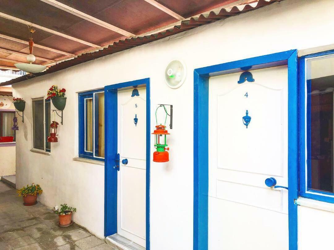 Ozdemir Pansiyon Hotel Heybeliada Exterior photo